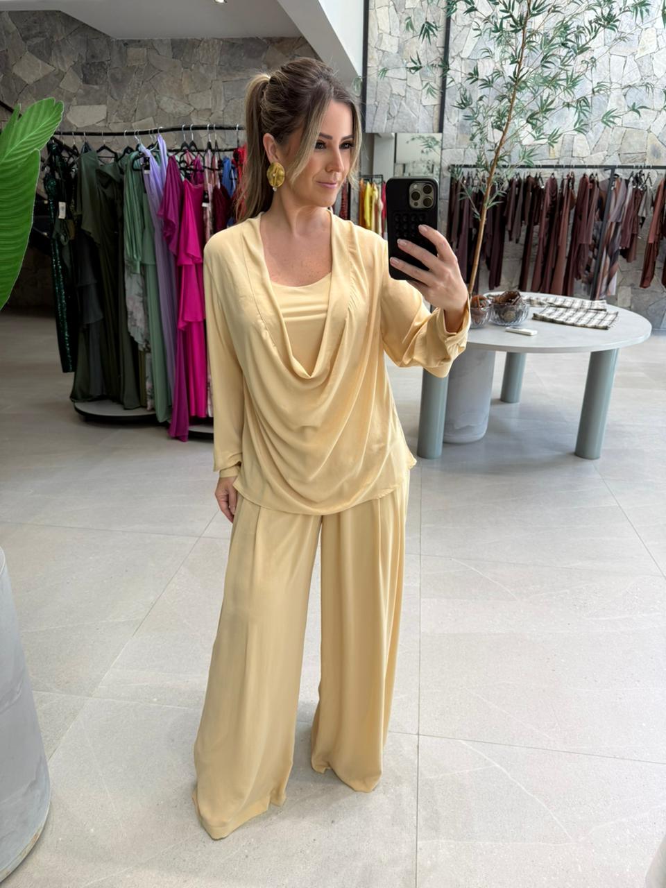 Conjunto Mia