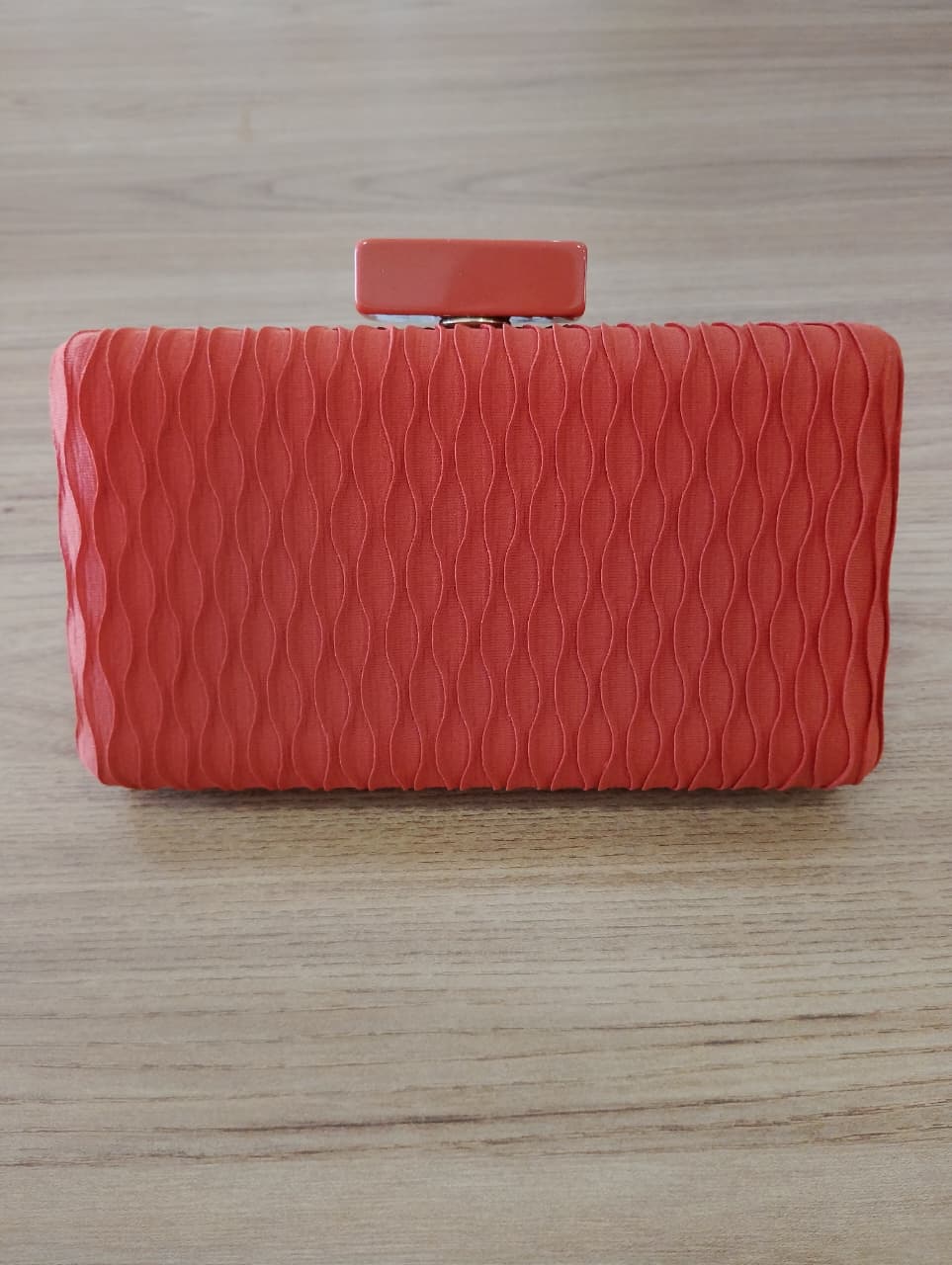 Clutch Linhas do mar